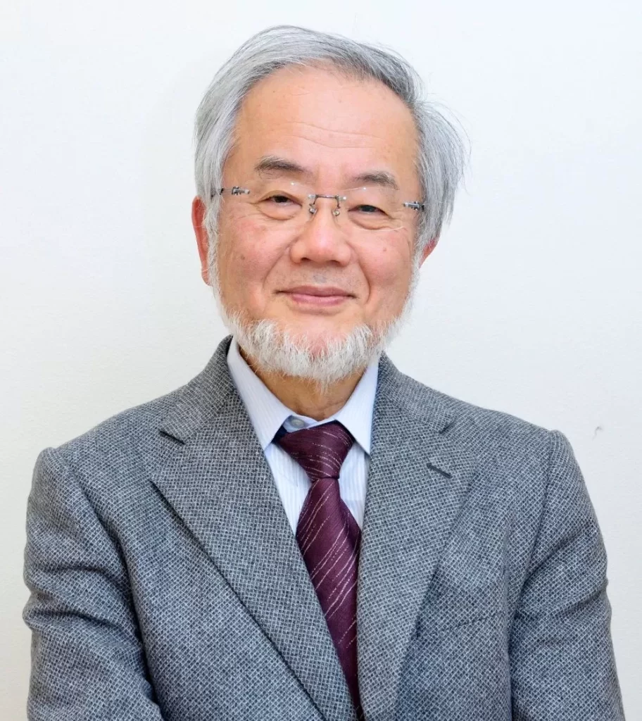 Retrato de Yoshinori Ohsumi, Premio Nobel de Medicina 2016 por sus investigaciones sobre la autofagia, proceso clave en la regeneración celular.